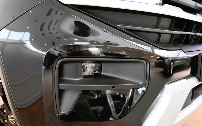 Volkswagen Amarok cena 239420 przebieg: 5, rok produkcji 2023 z Gdańsk małe 631